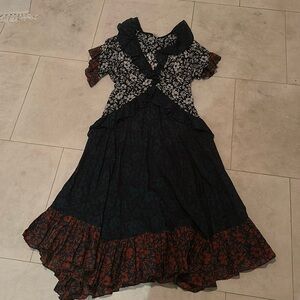 Warm floral printed midi dress